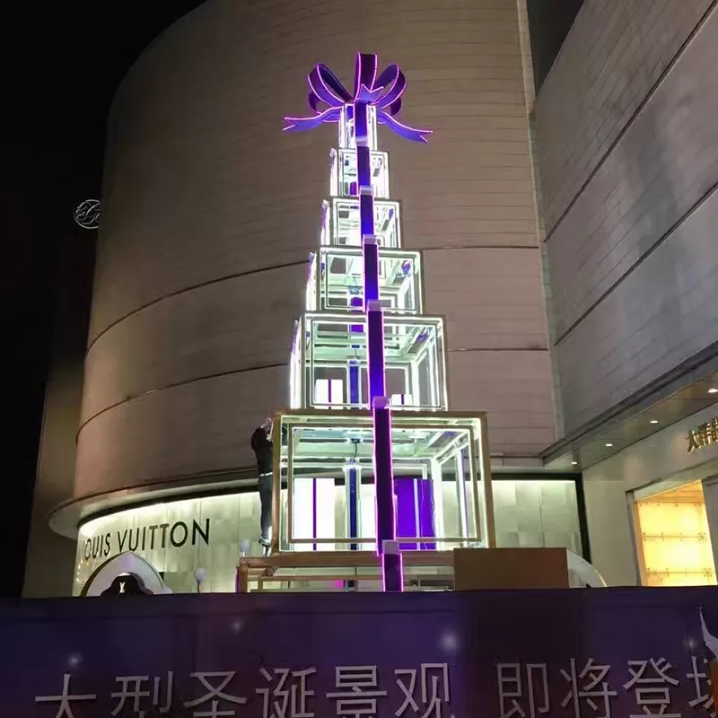 Christmas Store Window Displays